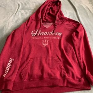 Iu pullover